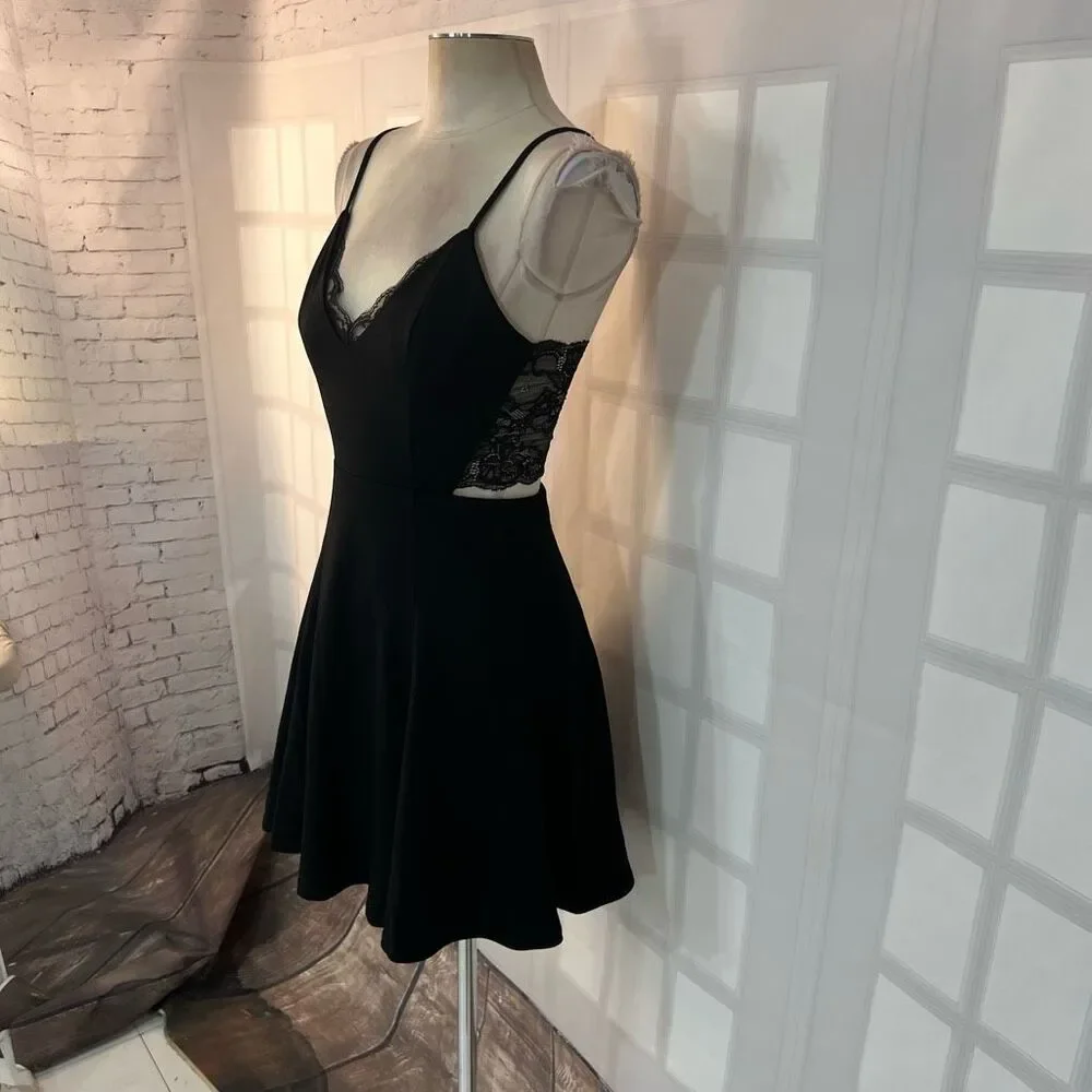 Lush Lulus Black Perfect Evening Lace Skater Mini Dress Small NWT - Picture 6 of 11